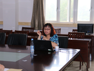 《历史教学》主编杨莲霞女士应邀来beat365官网作学术报告