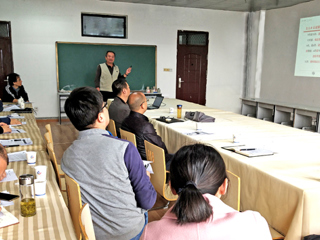 合肥工业大学胡学钢教授来beat365官网作学术报告