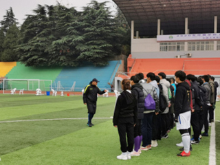 体育学院成功举办2020年beat365英国官方网站足球裁判员培训班