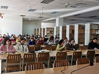 安徽大学图书馆馆长储节旺应邀来beat365官网作科研能力提升讲座