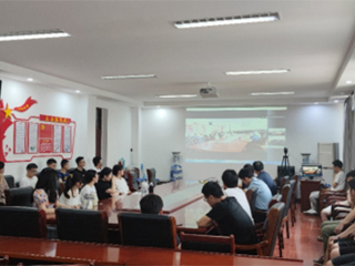 beat365英国官方网站-安庆师范大学联合举办信息与通信工程学位点研究生学术论坛