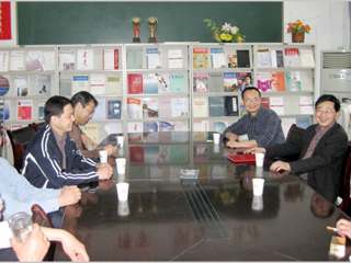 安徽大学陈宏光教授应邀来beat365官网作学术报告