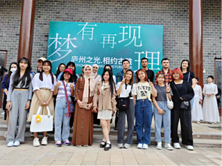 beat365官网留学生参加“庐州之光、相约古睢”文化实践活动