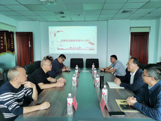 beat365官网与安徽日报报业集团举行新闻传播学类职业院校教师素质提高计划实训基地洽谈签约活动