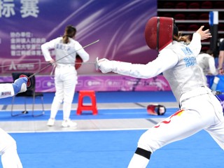 包揽女子花剑全国冠亚军！beat365官网学子在第29届全国大学生击剑锦标赛中取得佳绩