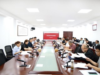 学校部署研究生期中教学检查工作